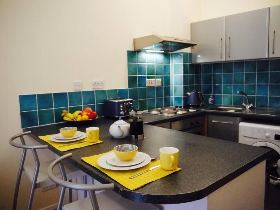 Fabulous Location, One Bedroom West End Flat, Just Off Byres Rd, Close To Sec & Hydro Glasgow Dış mekan fotoğraf